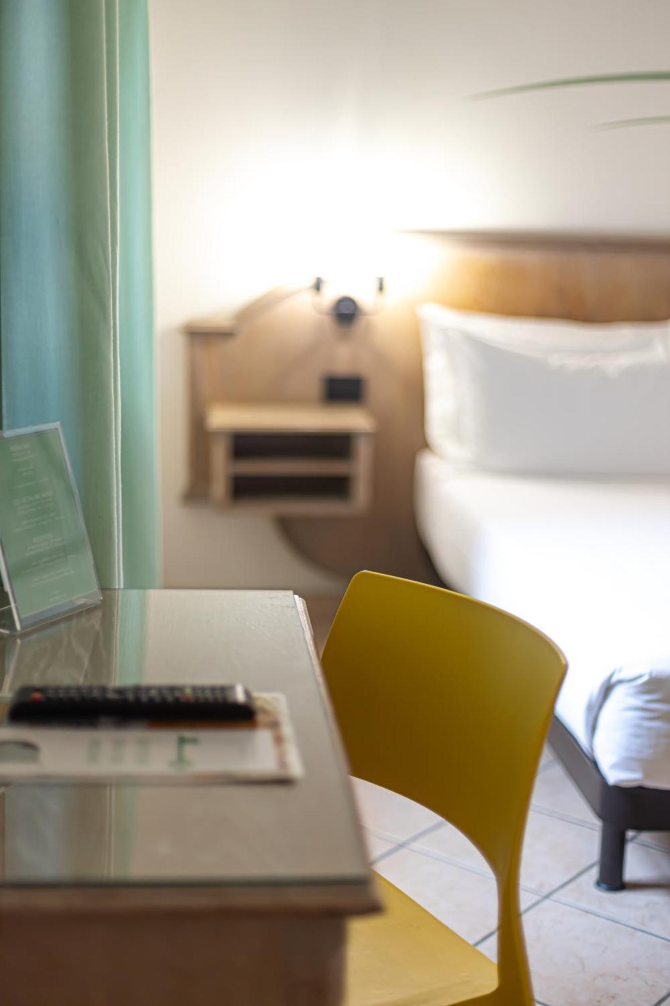 Hotel Tornielli 9 By Lvg Hotel Collection Novare Extérieur photo